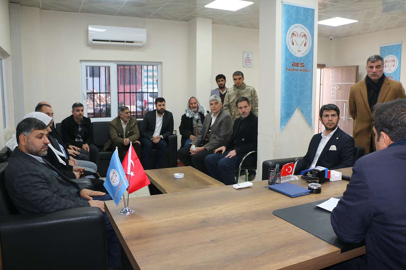Şanlıurfa'da yer tahsis edilmeyen hayvan besicileri zor durumda Şanlıurfa'da yer tahsis edilmeyen hayvan besicileri zor durumda